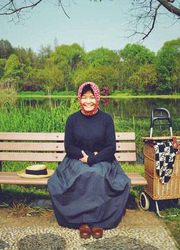 人物｜中國版“塔莎奶奶”：玩自拍擊退腫瘤，58歲辦影展，把日子過成一首詩
