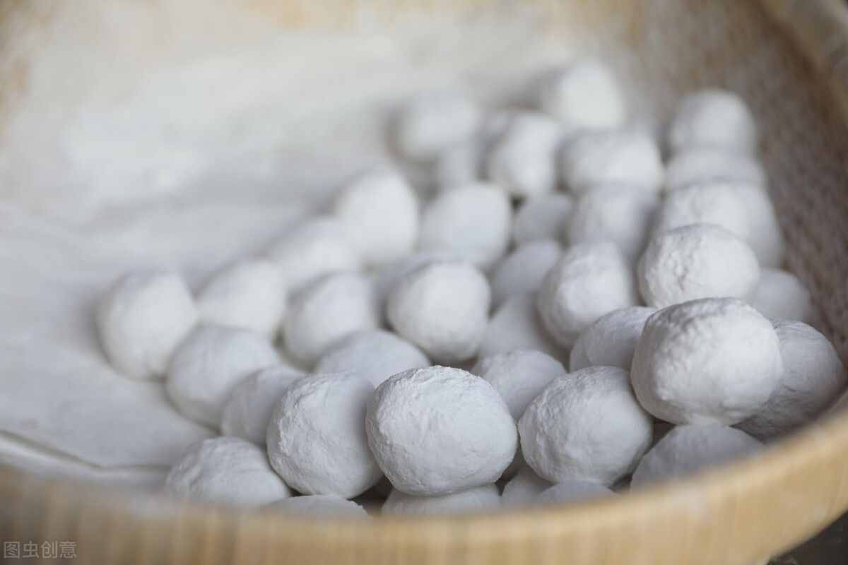 南湯圓北元宵，湯圓和元宵是一種東西嗎？很多人分不清