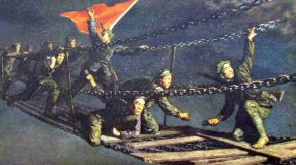 重達(dá)40多噸的瀘定橋，由13根鐵索構(gòu)成，為何300年來不生銹