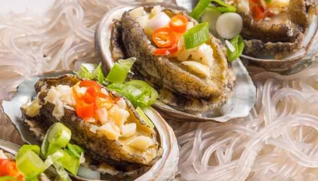 新鮮鮑魚5種最好吃的做法，簡單美味又下飯，看看你喜歡吃不？