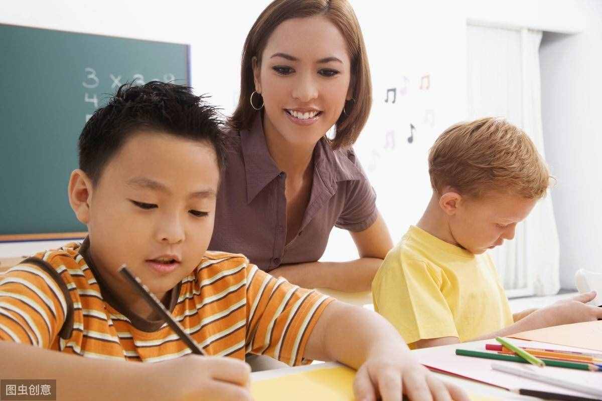 半命題作文指導(dǎo)：《留在心底的___________》