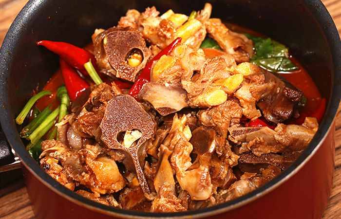 羊蝎子到底是什么，為啥叫羊蝎子，味道好吃嗎？漲知識(shí)了