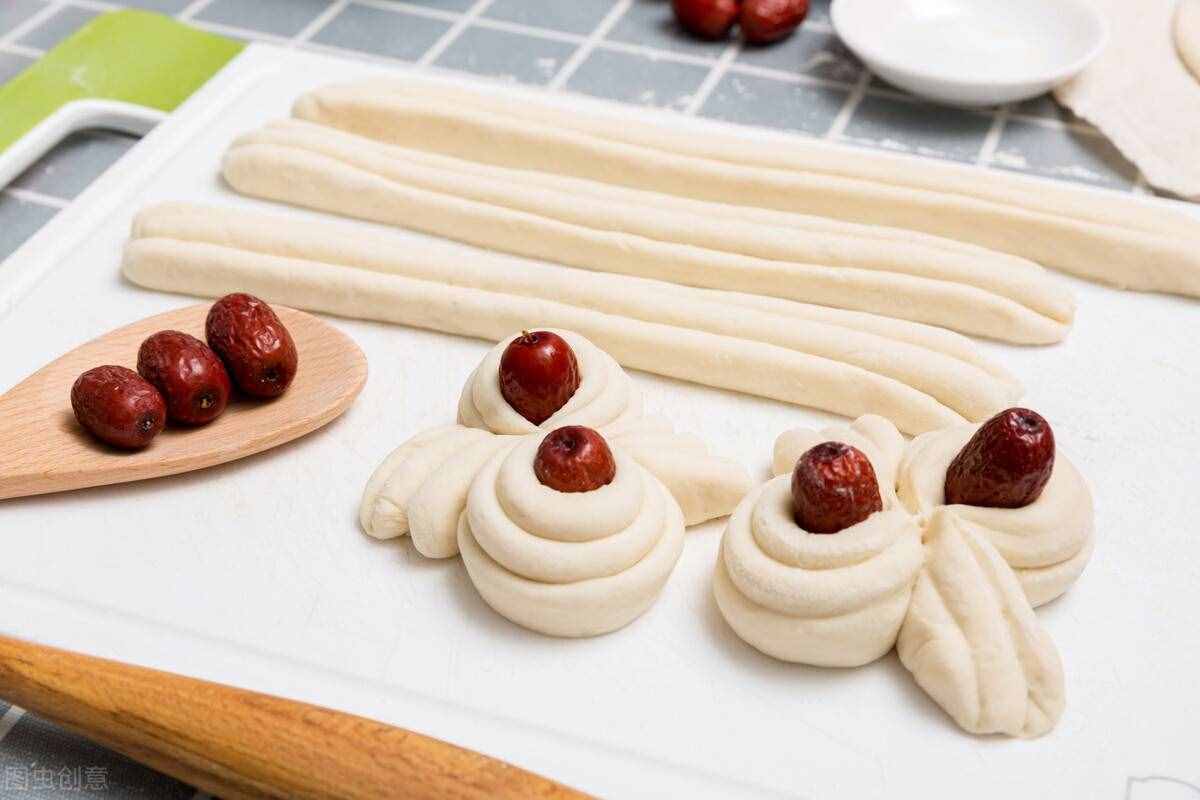 正月十五元宵節(jié)，傳統(tǒng)“6寶”記得吃，寓意團(tuán)圓，帶來(lái)整年福氣