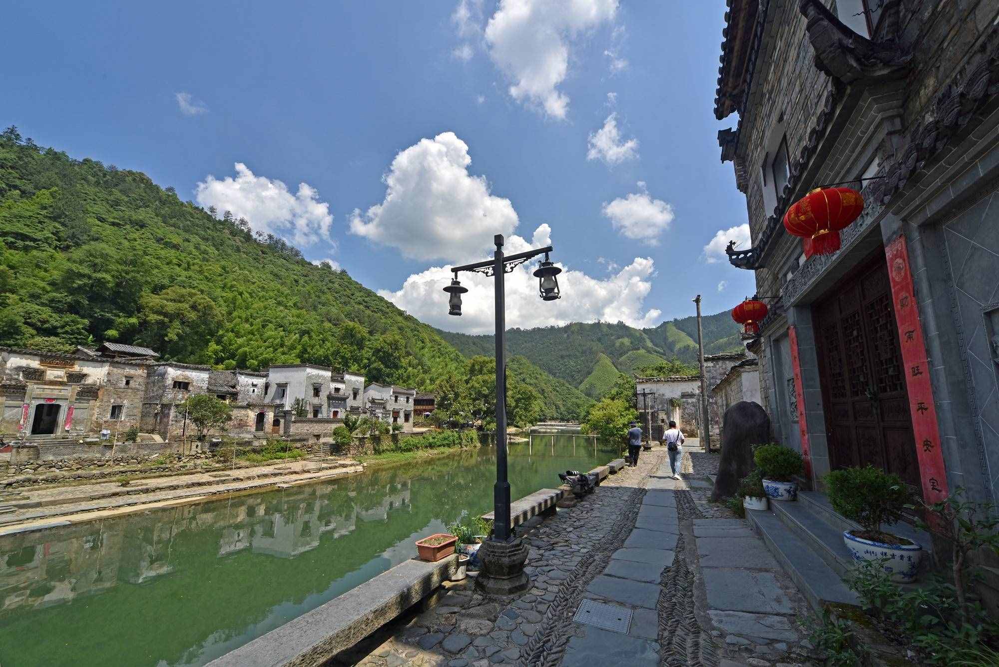 曾與景德鎮(zhèn)平起平坐的瑤里古鎮(zhèn)，如今成為一處探尋古跡的好去處
