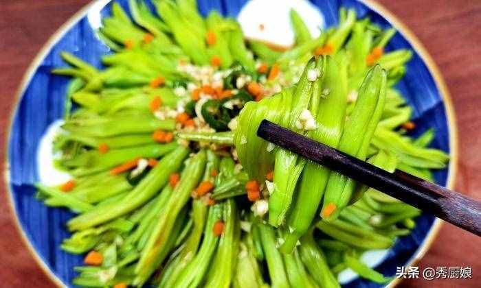 三伏天，吃鮮黃花菜正當(dāng)季，教你正確處理方法，鮮嫩爽口，特開(kāi)胃