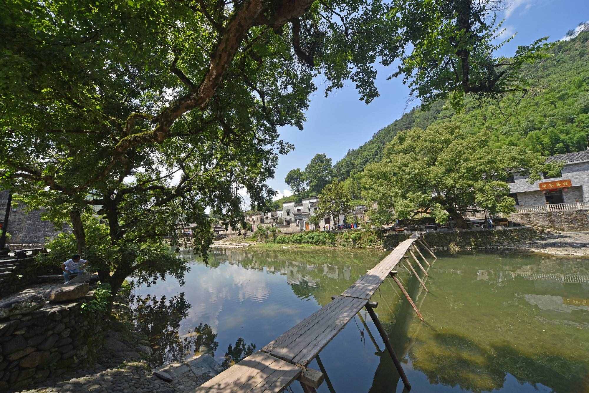 曾與景德鎮(zhèn)平起平坐的瑤里古鎮(zhèn)，如今成為一處探尋古跡的好去處