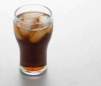 喝過(guò)多的碳酸飲料的危害