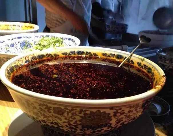 來重慶旅游不可不吃的十大美食，看完記得把口水擦干凈