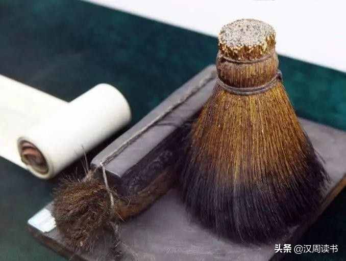 毛筆是什么時(shí)候發(fā)明的？“筆祖”居然是一名武將