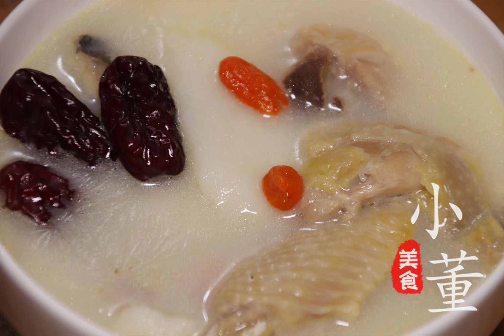  8種雞肉的家常做法，下飯又下酒，做法一點(diǎn)也不難，上桌瞬間掃光