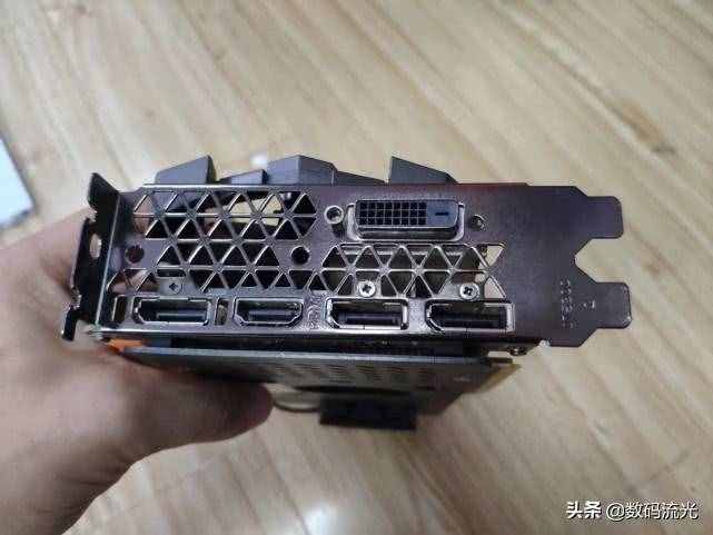 核顯、集顯、獨(dú)顯到底是什么意思？哪種顯卡好？不懂就好好看看！
