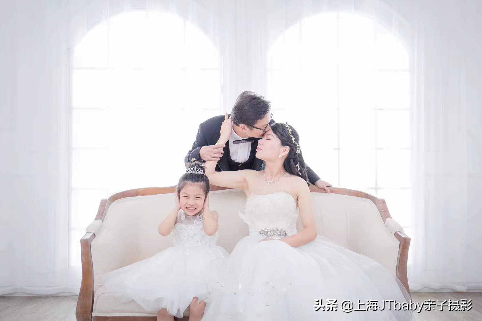 親子照在家怎么拍才專業(yè)寶山美學(xué)館來教你