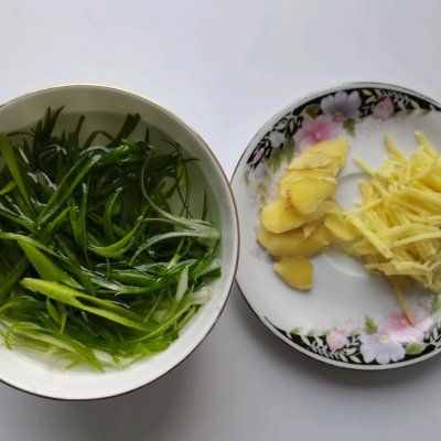 清蒸鱸魚，操作簡(jiǎn)單太好吃了