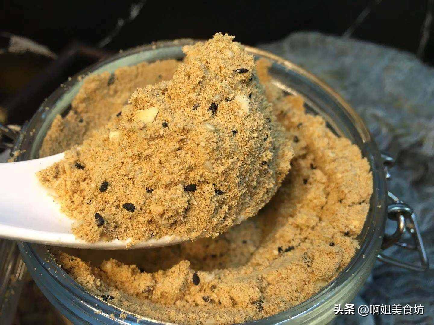 農(nóng)村人最愛吃的油茶面，簡(jiǎn)單一炒美味即成，低脂營(yíng)養(yǎng)又飽腹