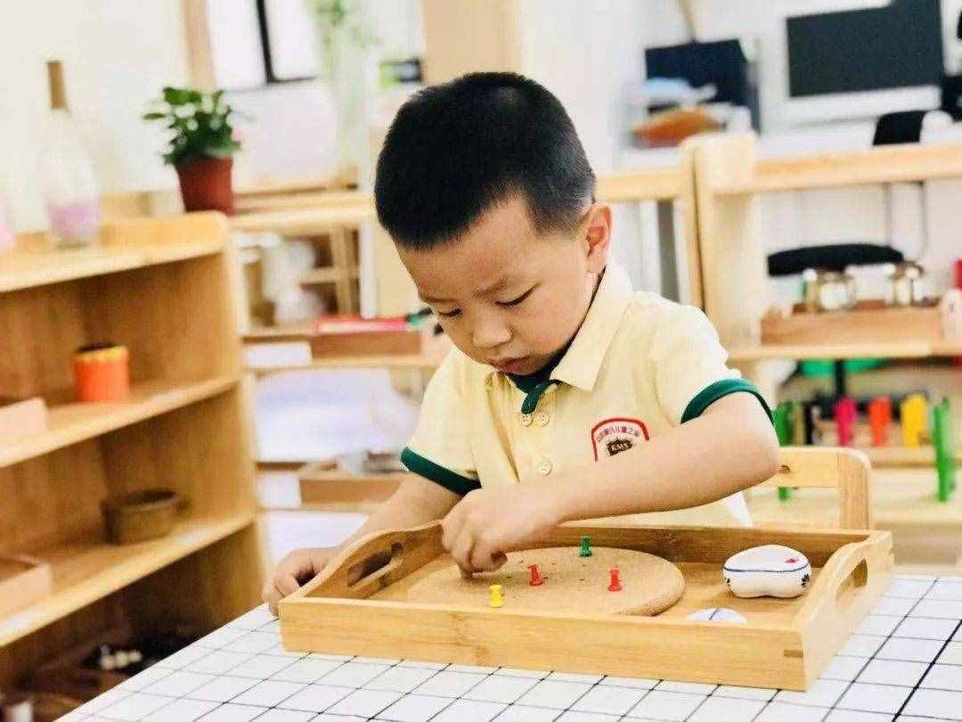 專注力強(qiáng)的娃成大器：推薦6個(gè)培養(yǎng)專注力的方法，簡單有效又易做
