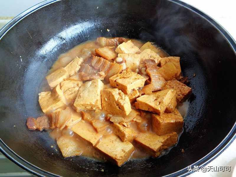 春天臘肉怎么做好吃？炒還是煮，看我做的，香味不減一鍋都不夠吃