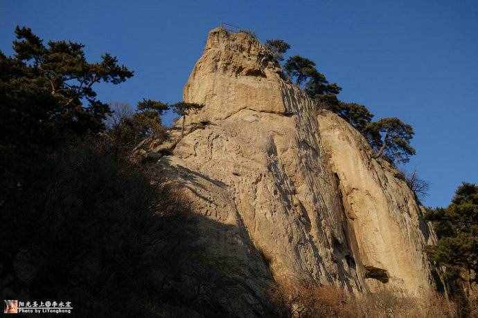 醫(yī)巫閭山：獨占鰲頭賞群峰競秀