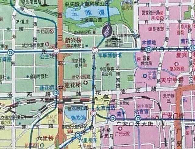 北京的四大火車(chē)站，為何都位于幾個(gè)區(qū)交界處？