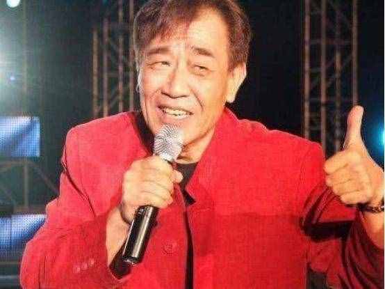 76歲男星患病暴瘦！獨(dú)寵小33歲嬌妻22年，自曝已為她買好房子