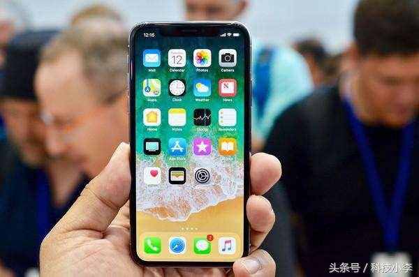 iphoneX: 11月3日正式開賣，售價感人，網(wǎng)友：買得起也不會買！