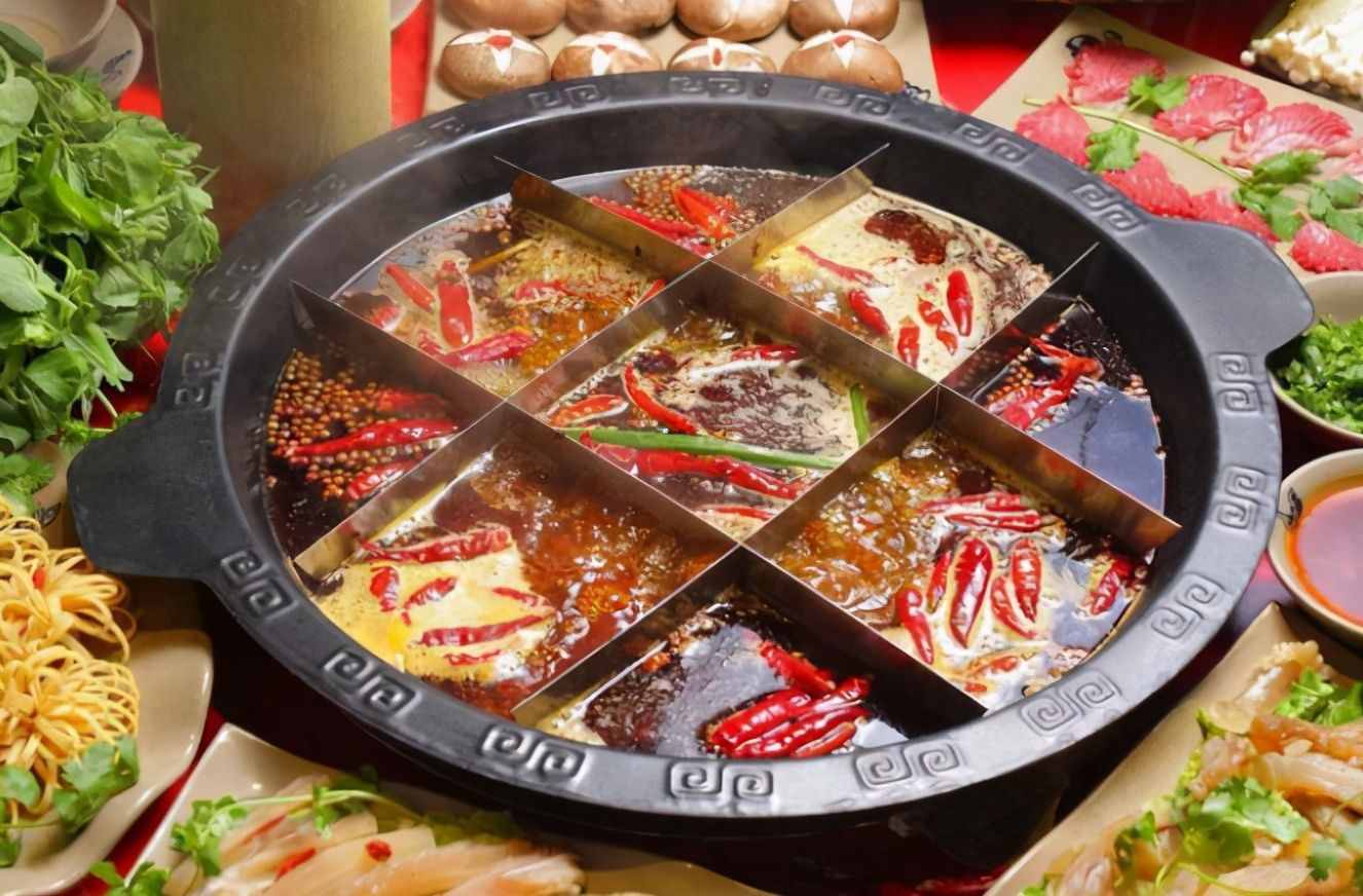 “四川火鍋”和“重慶火鍋”的區(qū)別？?jī)?nèi)行深度分析，這3點(diǎn)是關(guān)鍵