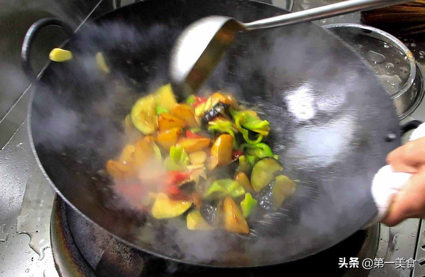 地三鮮接地氣的家常做法，這樣做才好吃，入口濃香，下飯必備