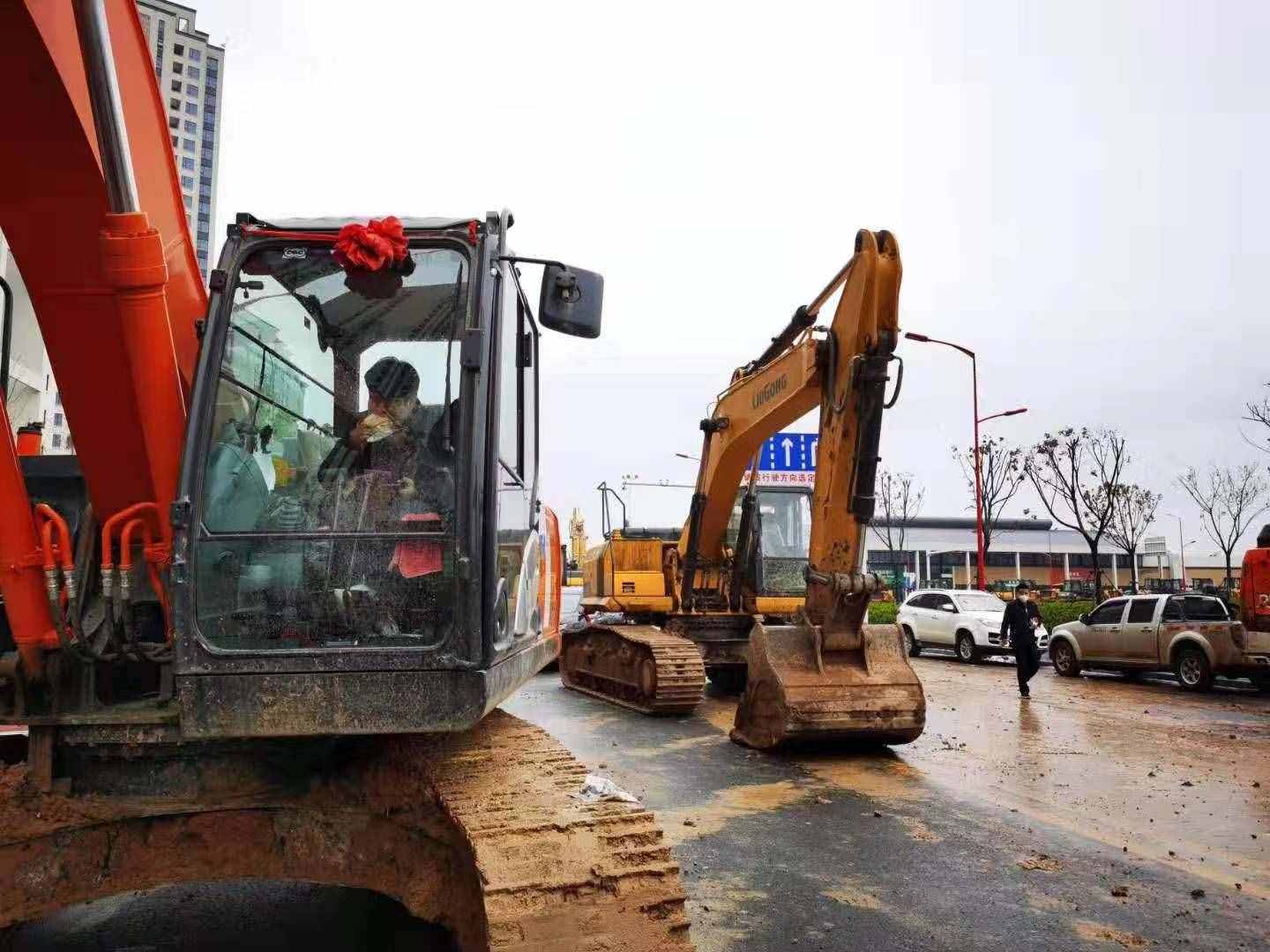 直擊雷神山醫(yī)院：定址武漢軍運(yùn)村，2月5日前交付使用