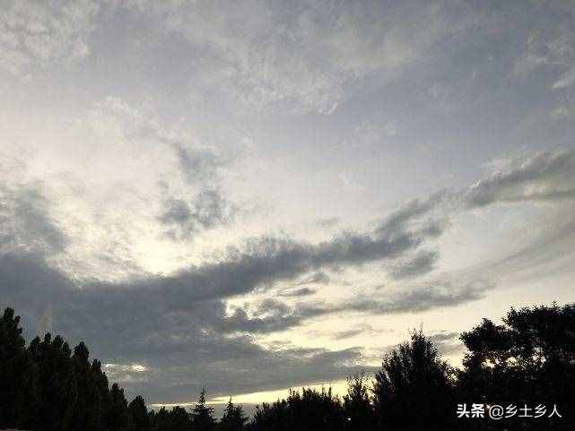 小暑將至，明日逢空，俗語：“日子逢空，萬物減半”，是啥意思？