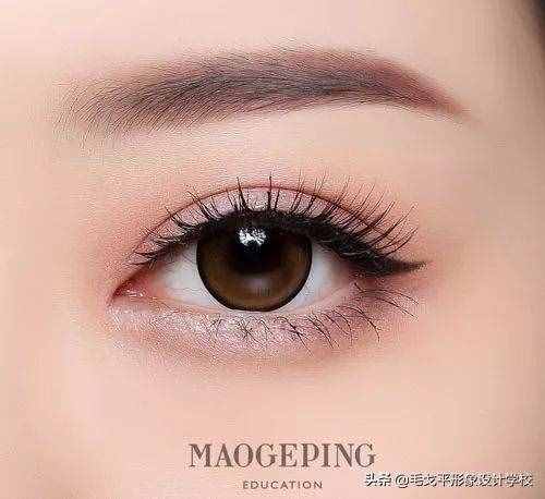 如何畫出整容級(jí)大眼妝？眼妝畫不畫，差距真的太大了