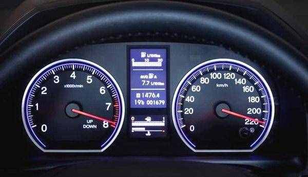 手動擋汽車如何正確換擋 老司機(jī)教你正確換擋技巧