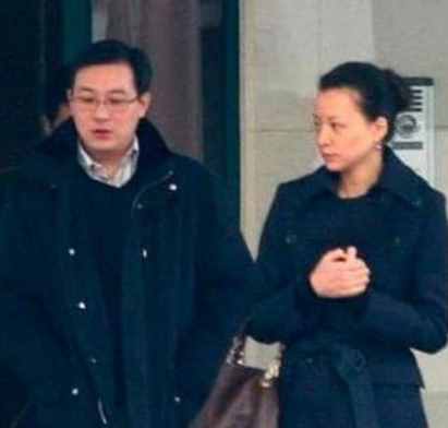 47歲董卿近照瘦太多，高腰褲勒出巴掌腰，長腿搶鏡比男嘉賓還高