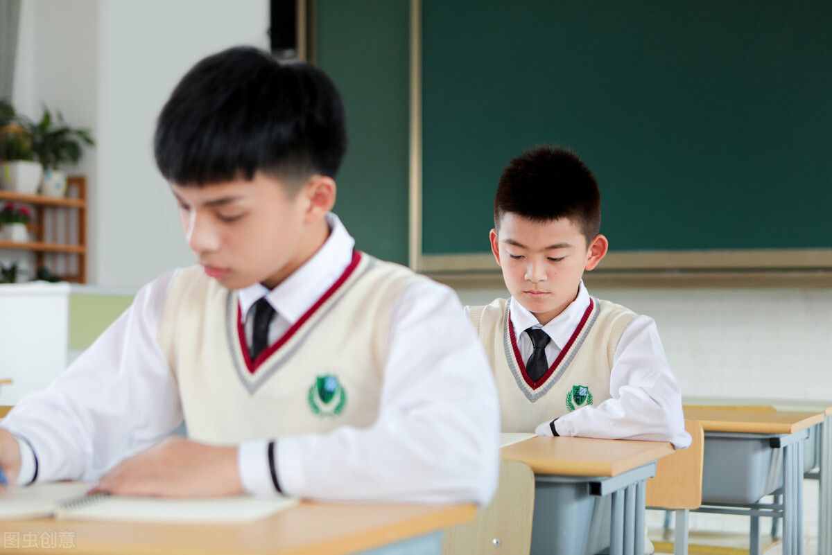 現(xiàn)在完成進行時的用法，它和現(xiàn)在完成時有什么區(qū)別？