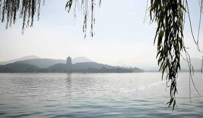一天逛遍西湖十景，內(nèi)含杭州三日逛吃攻略