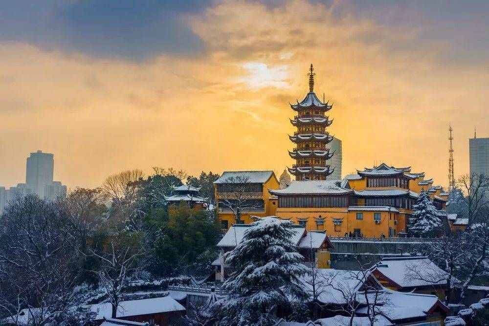 南京的千年寺廟：美麗的雞鳴寺