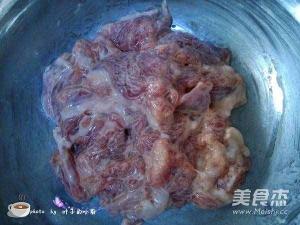 孜然羊肉的步驟