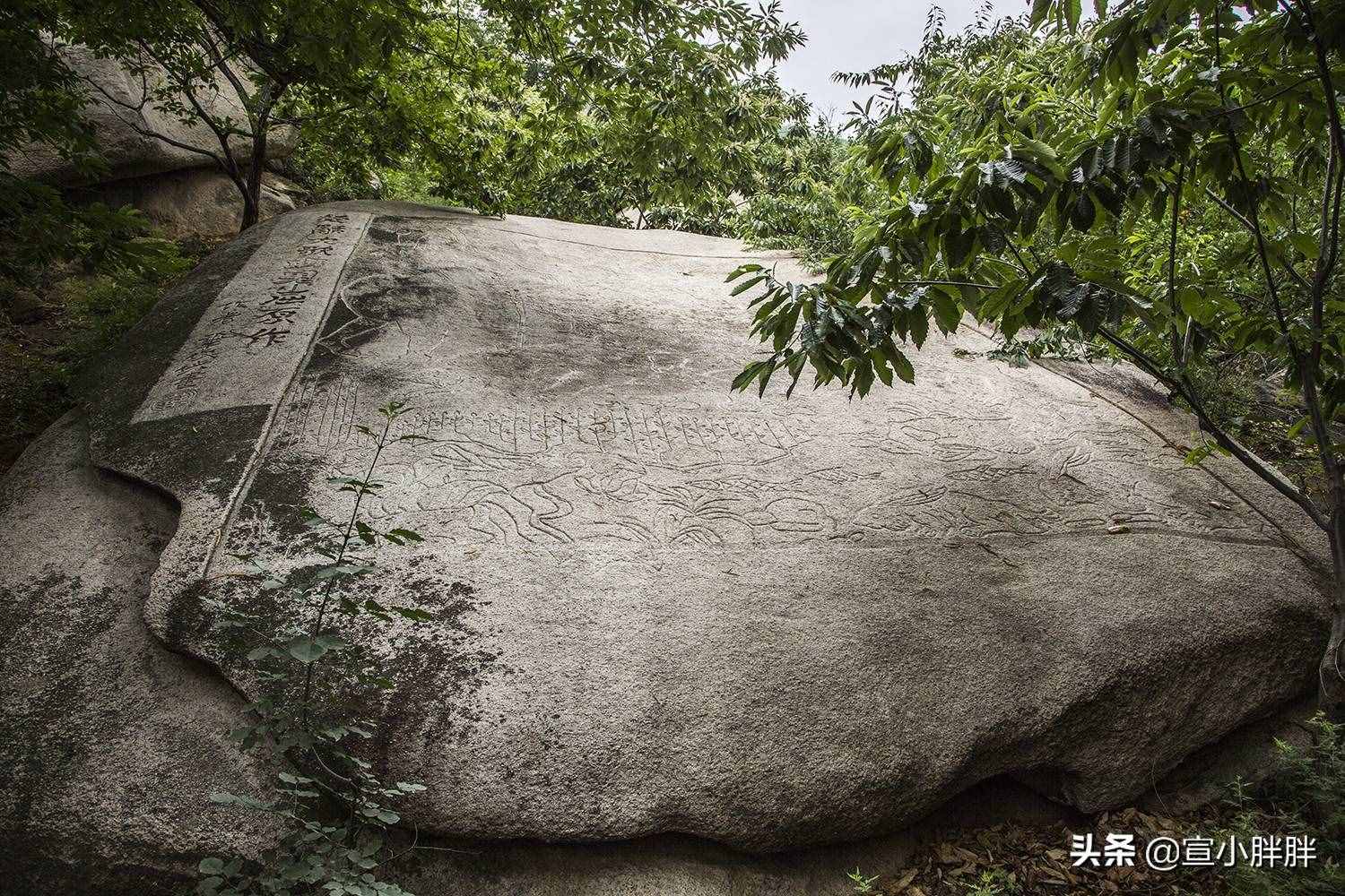 北京懷柔的鱗龍山自然風(fēng)景區(qū)，奇峰怪石，滿山果香